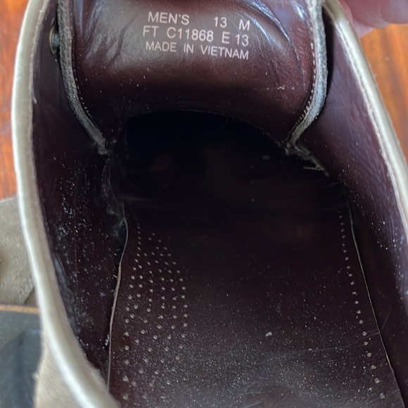 COLE HAAN OLIVE GREEN SUEDE LACE UPS - Picture 4 of 7